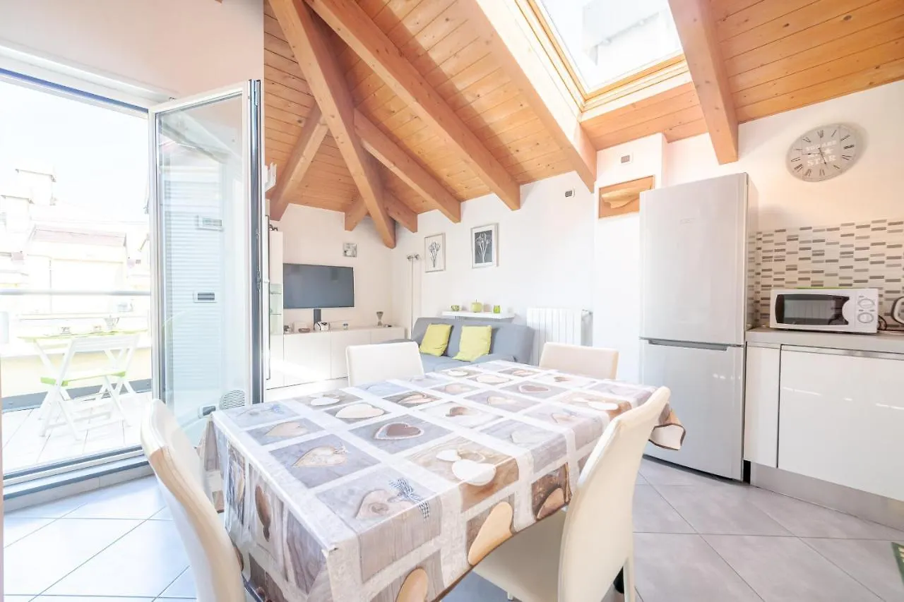 Marina Di Sestri Wonderful Penthouse Apartment Genoa 0*,