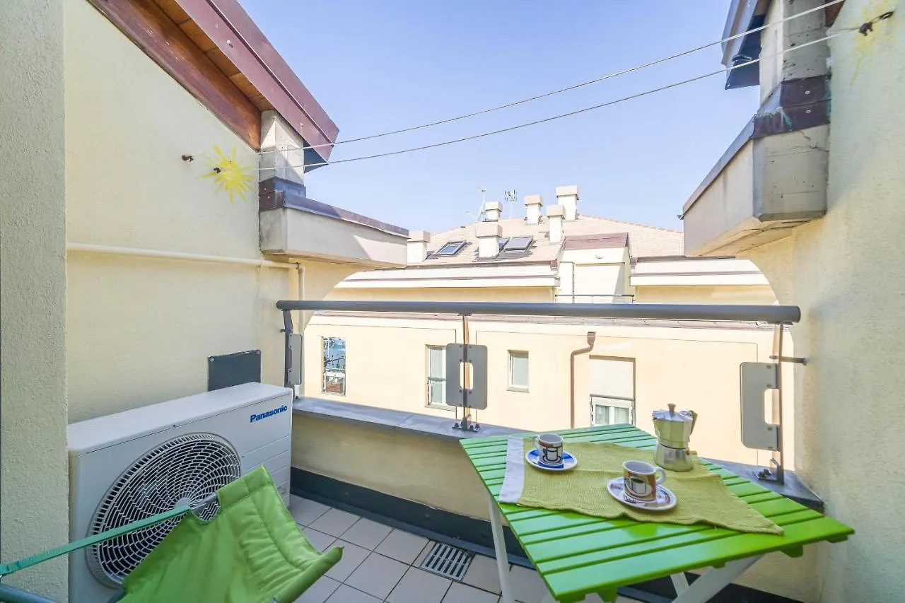 Marina Di Sestri Wonderful Penthouse Apartment Genoa