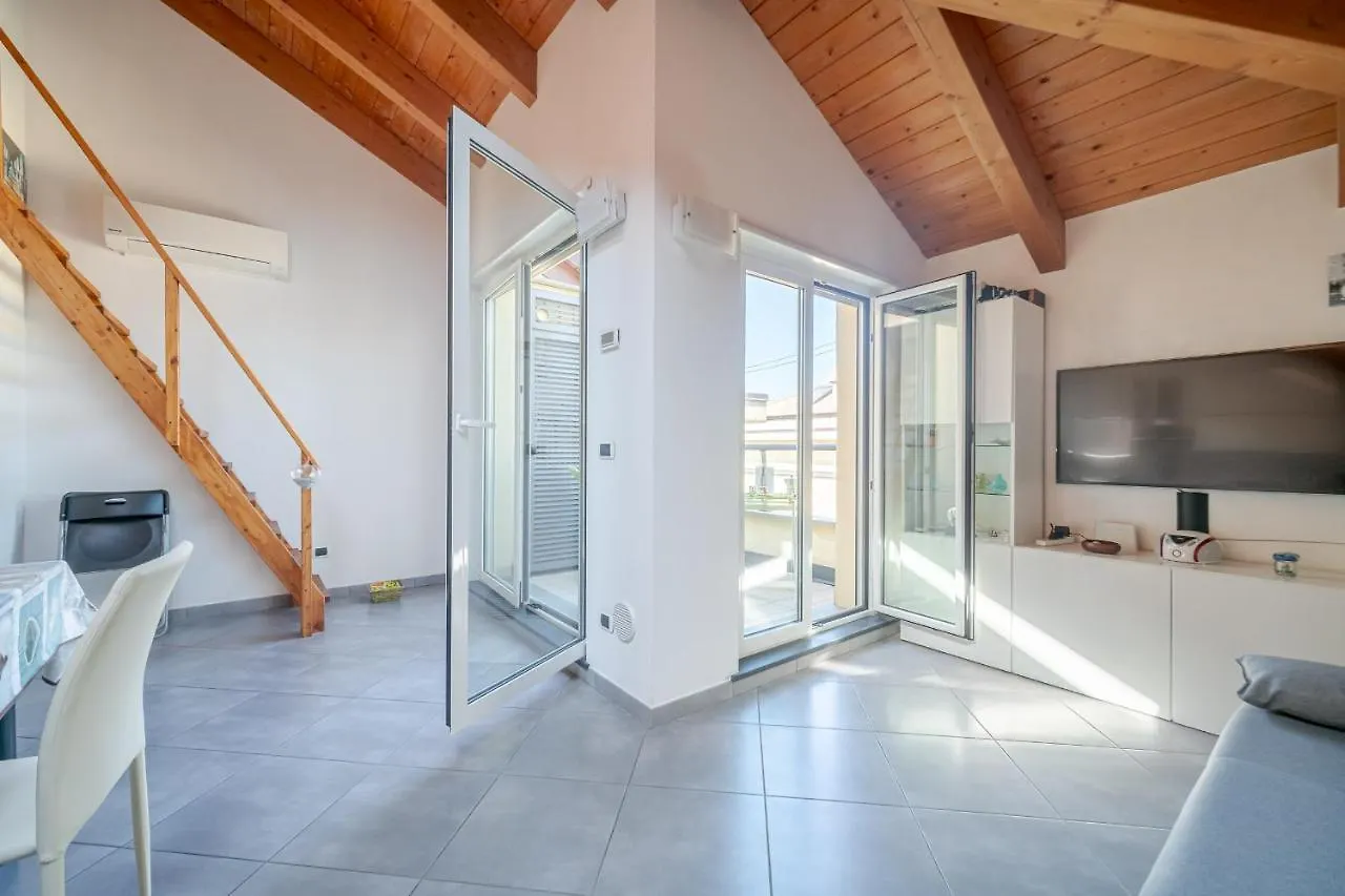 Marina Di Sestri Wonderful Penthouse Apartment Genoa 0*,